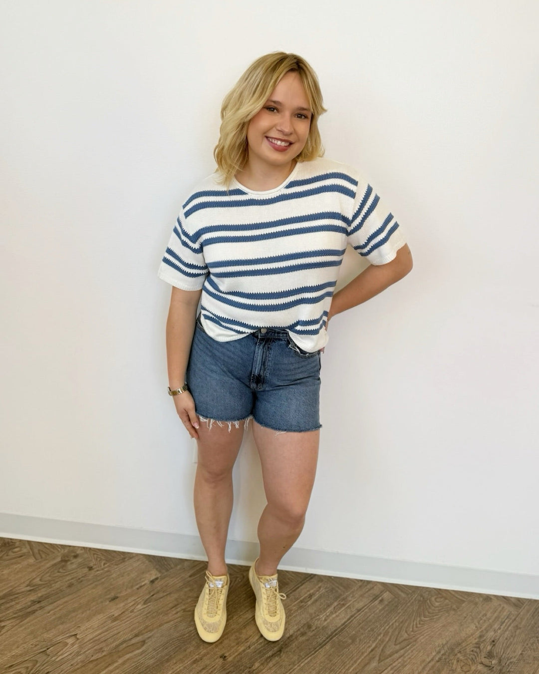 Z Supply Alex Hi Rise Vintage Cut Offdenim short