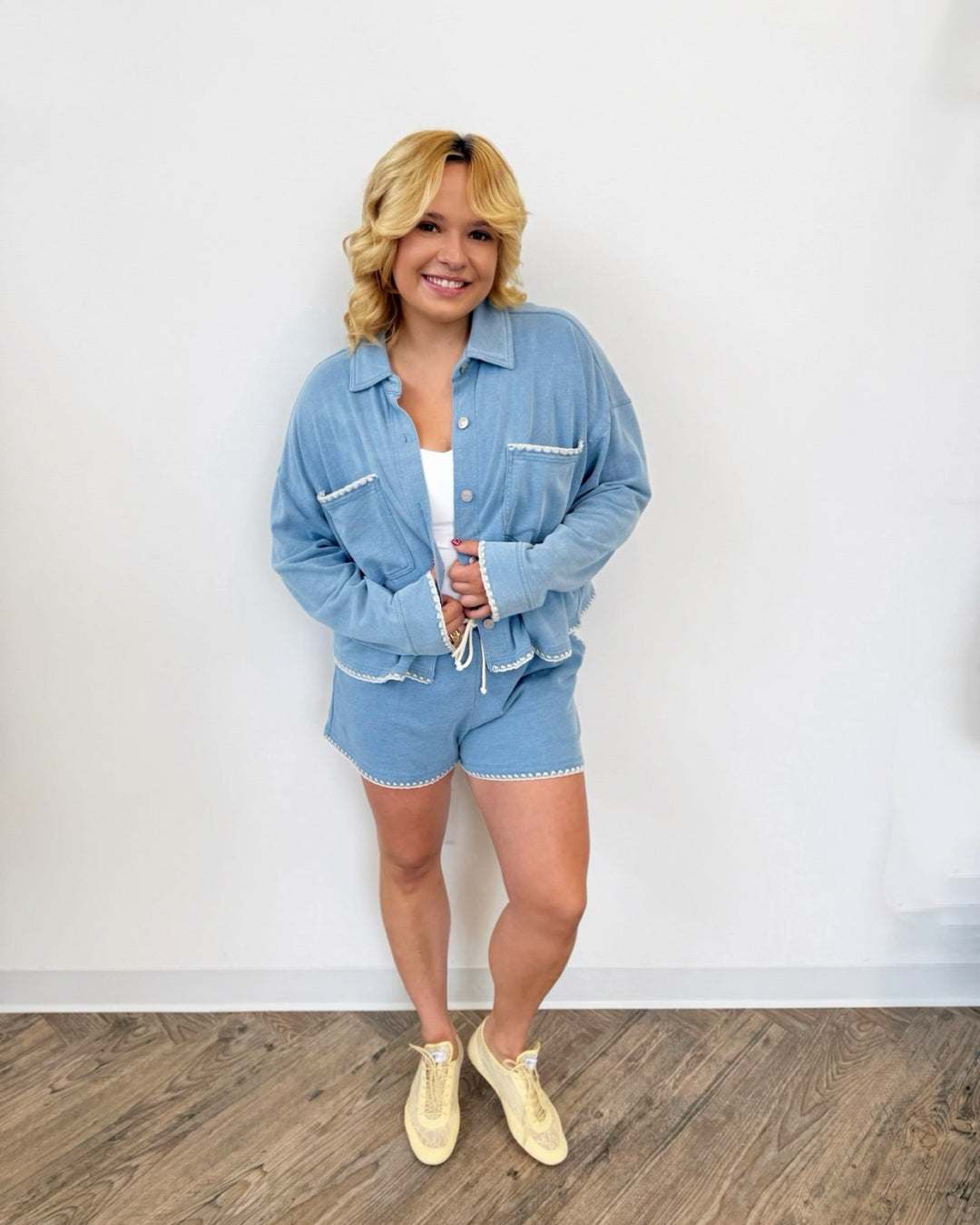 Z Supply All Day Knit Denim Crop Whipstitch Jacketjacket