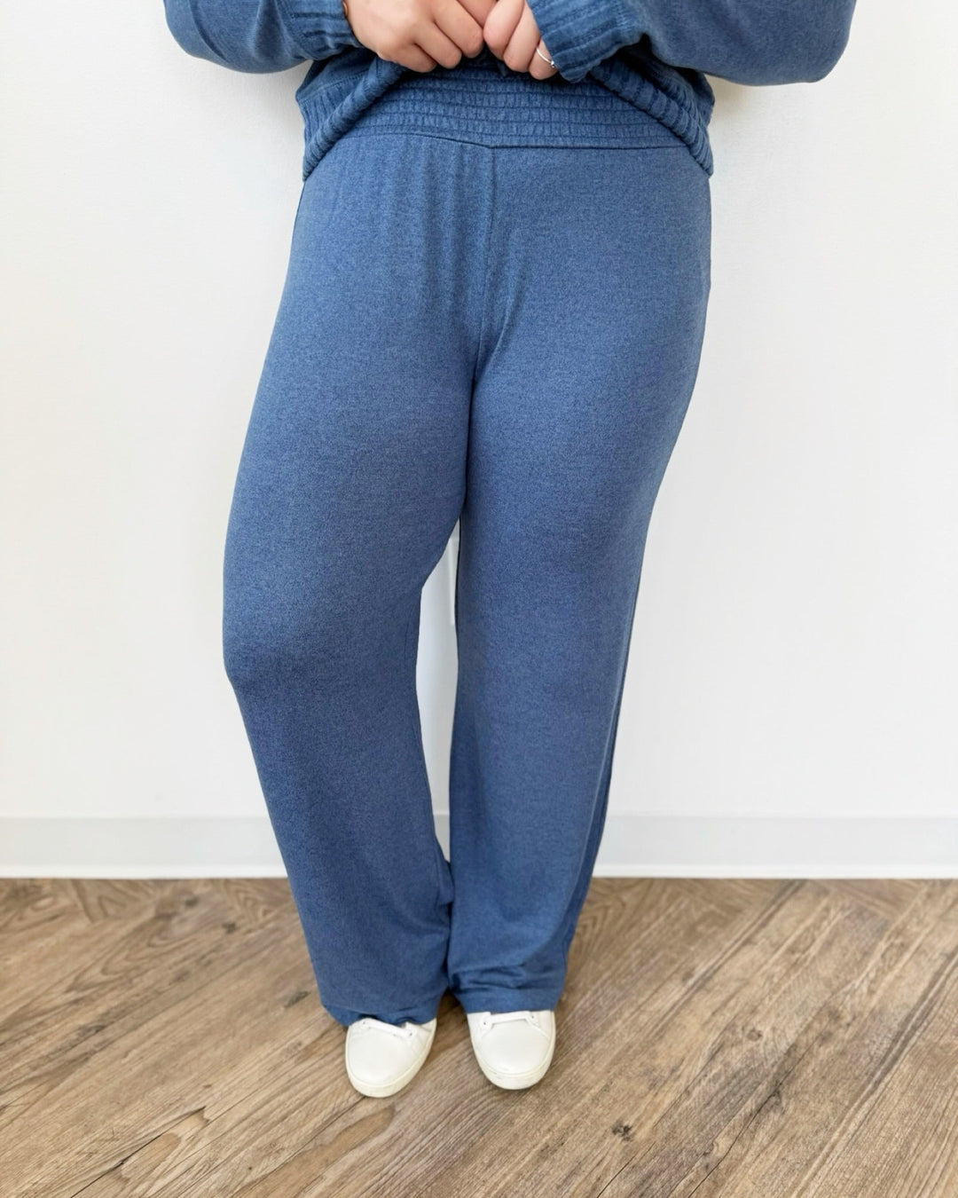 Z Supply Dawn Smocked Pantlounge pant