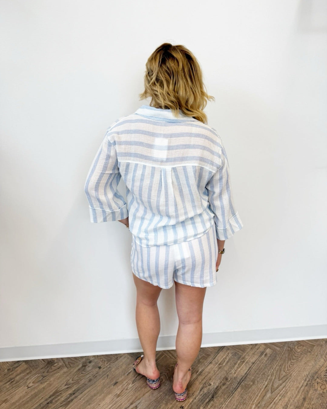Z Supply Daylight Striped Airy Gauze Shortpull on short