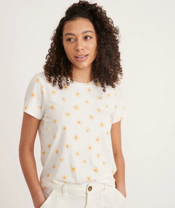 Marine Layer Swing Crew Tee in Gold Sun Printtee